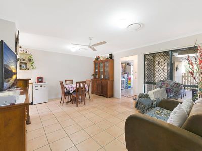 241 / 4 Melody Court, Warana