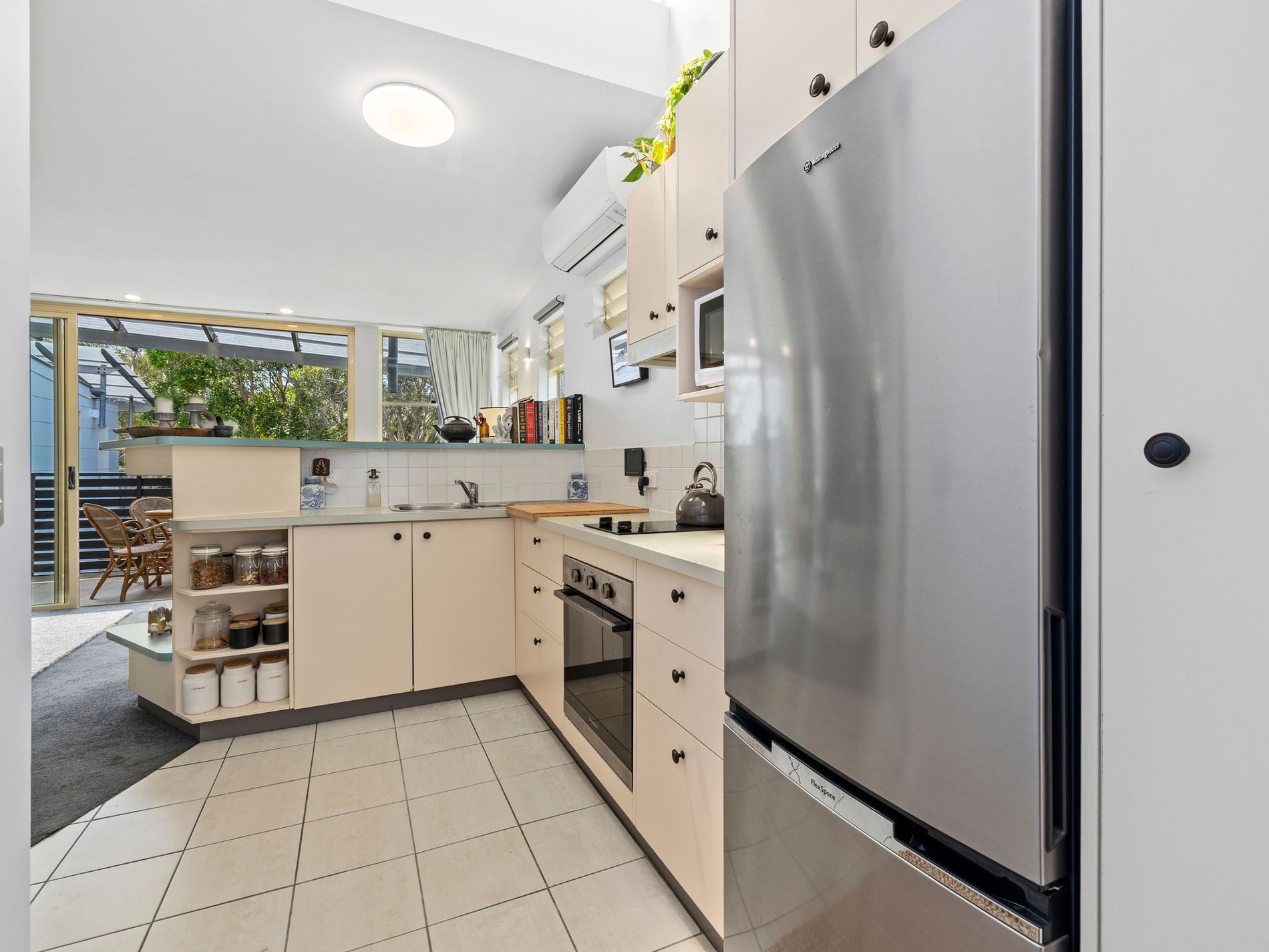 2 / 3 Cedarwood Court, Casuarina