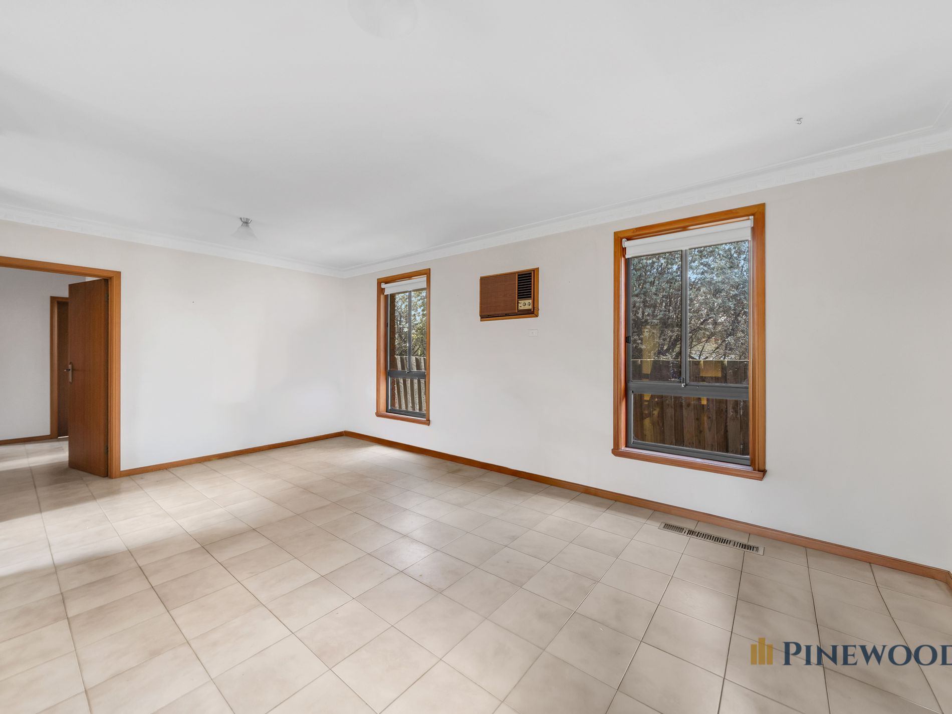 8 Severn Street, Epping