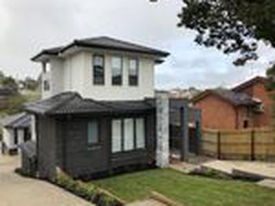 30 Hutchison Street, Niddrie