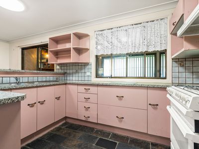 5 Watersedge Avenue, Basin View