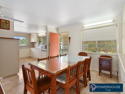 27 Feldt Street, Flying Fish Point
