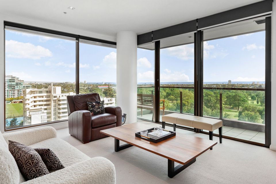 1005 / 480 St Kilda Road, Melbourne