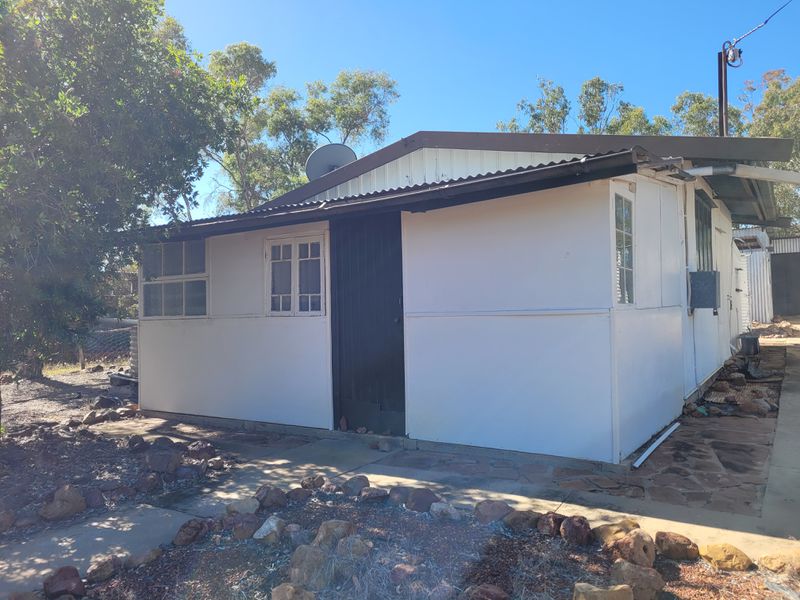 26 CRYSTAL STREET, Willows