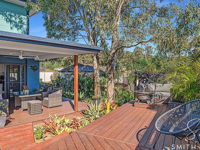 22 Mizen Place, Holland Park West