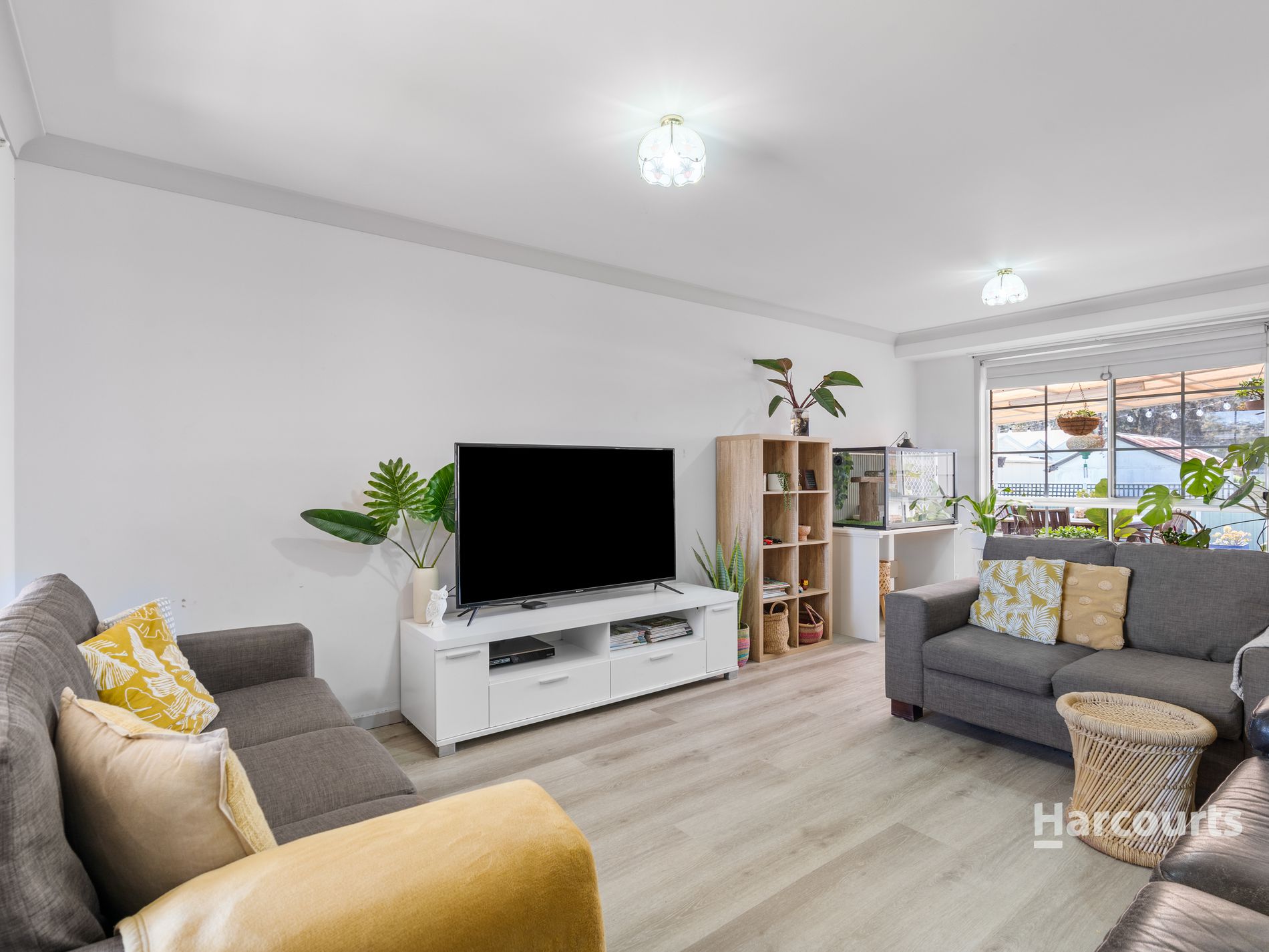 16 Thistleton Drive, Burrill Lake