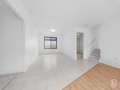 4 Warrigal Road, Woongarrah