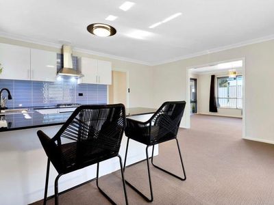 14 Waratah Drive, Camillo
