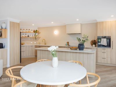 2 / 8 Lisa Court, Merimbula