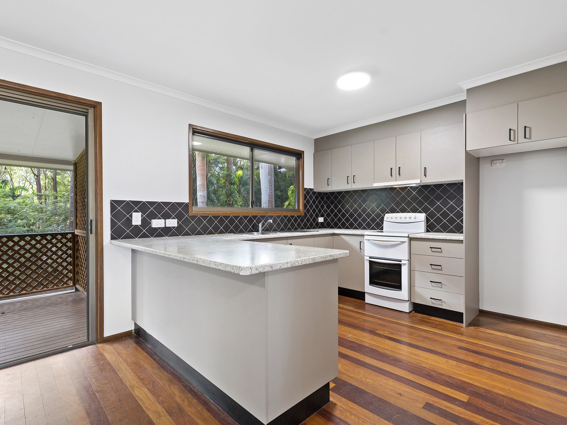 187 PANORAMA DRIVE, Rosemount