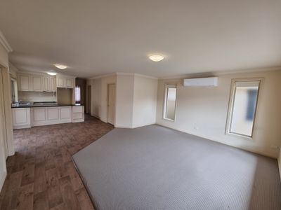 8 / 58 Williams Road, Millicent