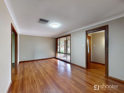 11 Springfield Way, Dubbo