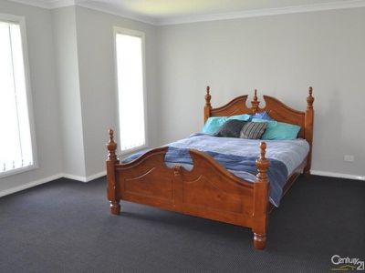 13 Azure Avenue, Dubbo