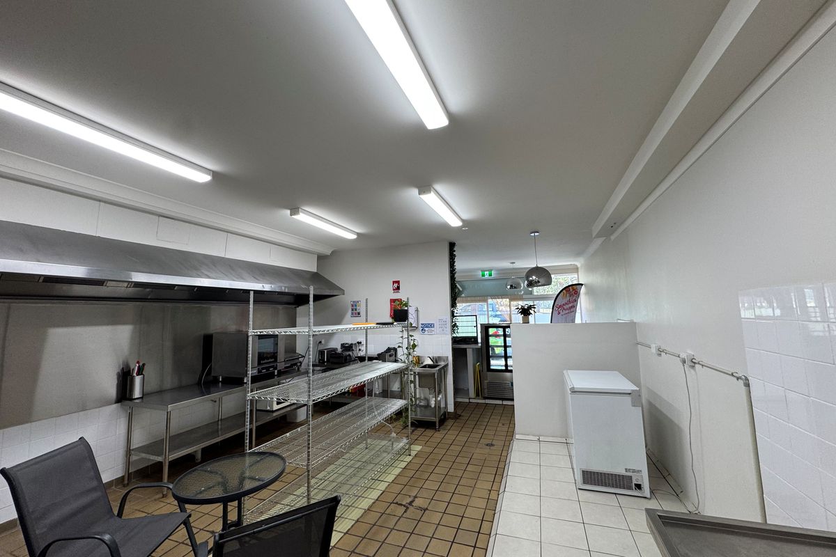 Shop 3 / 41 Hall Drive, Menai