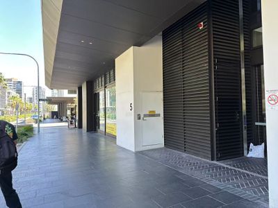 3402 / 5 Gadigal Avenue, Waterloo