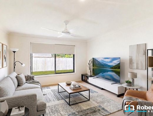 New Price - Outstanding Old Tewantin Opportunity image 4