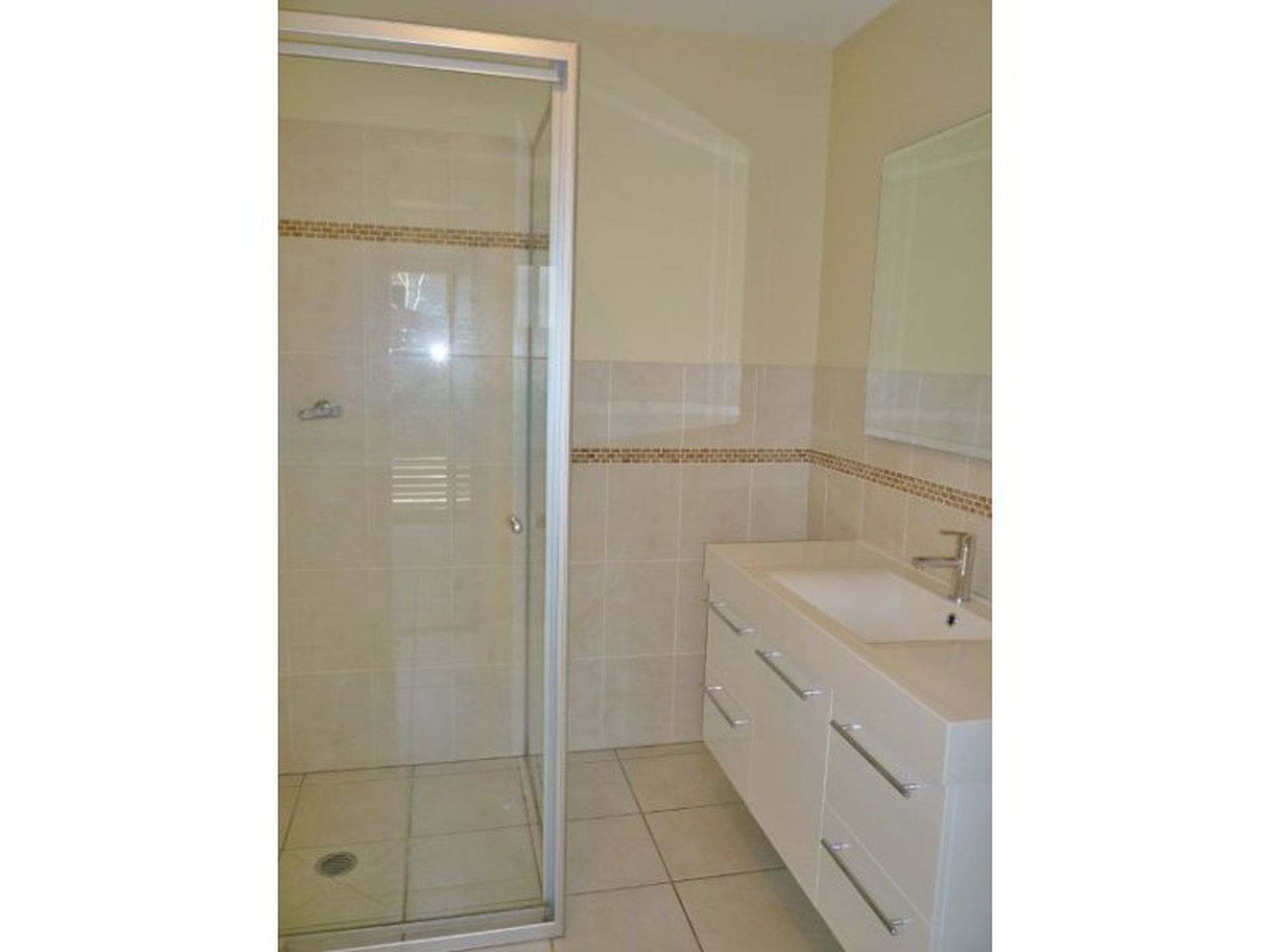 1 / 11 Crescent Street, Ulladulla