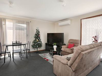 2 / 123 Parramatta Road, Werribee