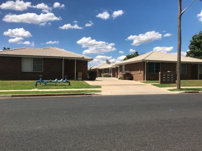 8 / 18 Edwin Street, Dubbo