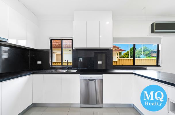 16 Hillcrest Avenue, Villawood