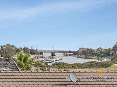 2 / 19 Northshore Drive, Patterson Lakes