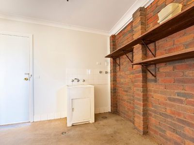 11 Robinson Avenue, Dubbo