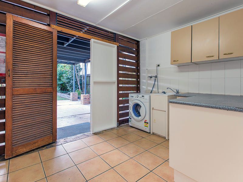 836 Sandgate Road, Clayfield