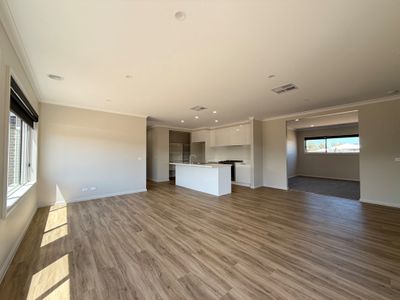 10 Bottlebrush Drive, Yarrawonga
