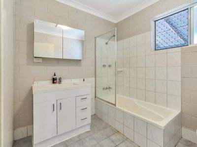 12 Port Mar St, Moulden