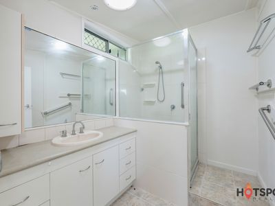 19C Low Street, Kensington