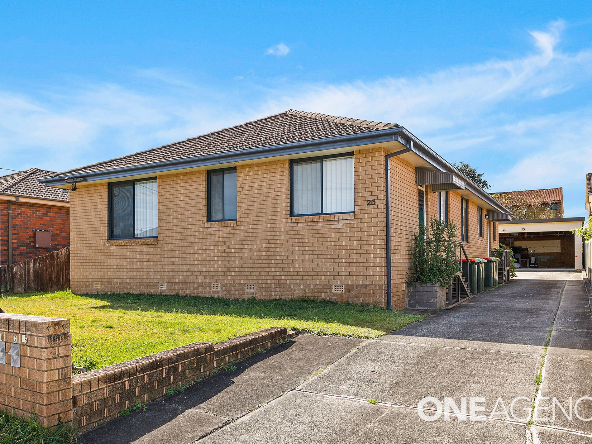 1 / 23 Osborne Parade, Warilla