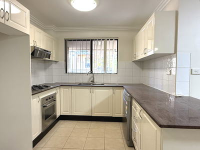 13 / 4-6 Treves Street, Merrylands