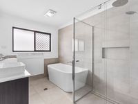 4A Fielding Drive, Rochedale South