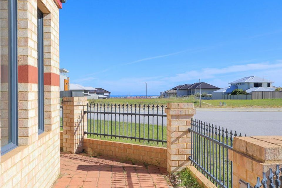 2A Salina Way , Yangebup