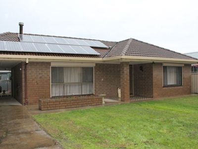 8 Academy Drive , Millicent