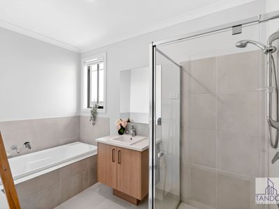 46 Clay Crescent, Rockbank