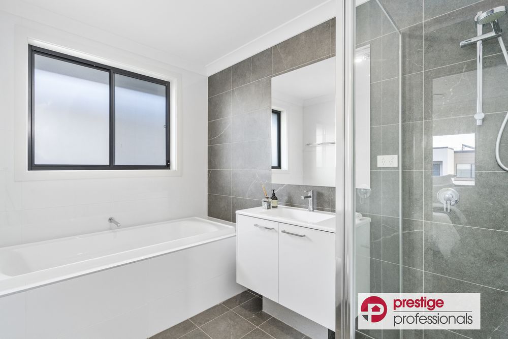32 Boniwell Road, Moorebank
