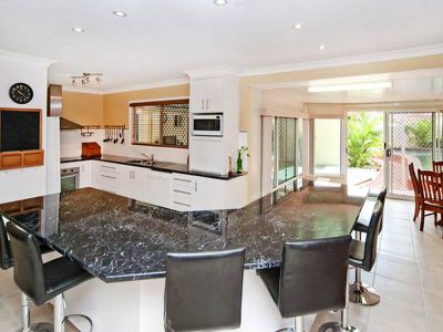 6 Rangeview Street, Rochedale South