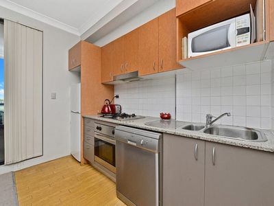 808 / 242 Elizabeth Street, Surry Hills