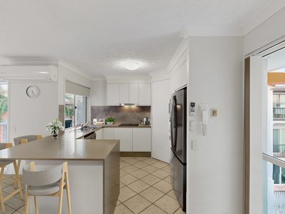 5 / 39-41 Sunbrite Avenue, Mermaid Beach