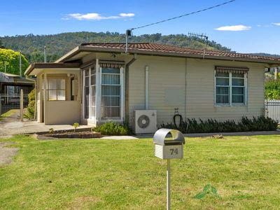 74 Lakeside Avenue, Mount Beauty