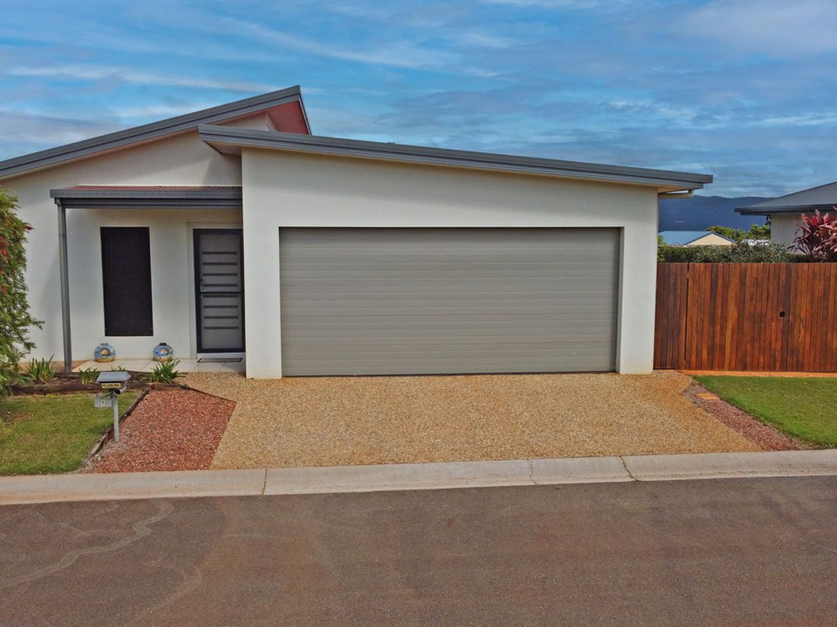 9 Sommerset Drive, Atherton