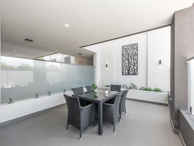2/8 Gibney Avenue, Mount Hawthorn