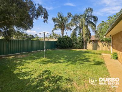 2B Rivergum Place, Dubbo