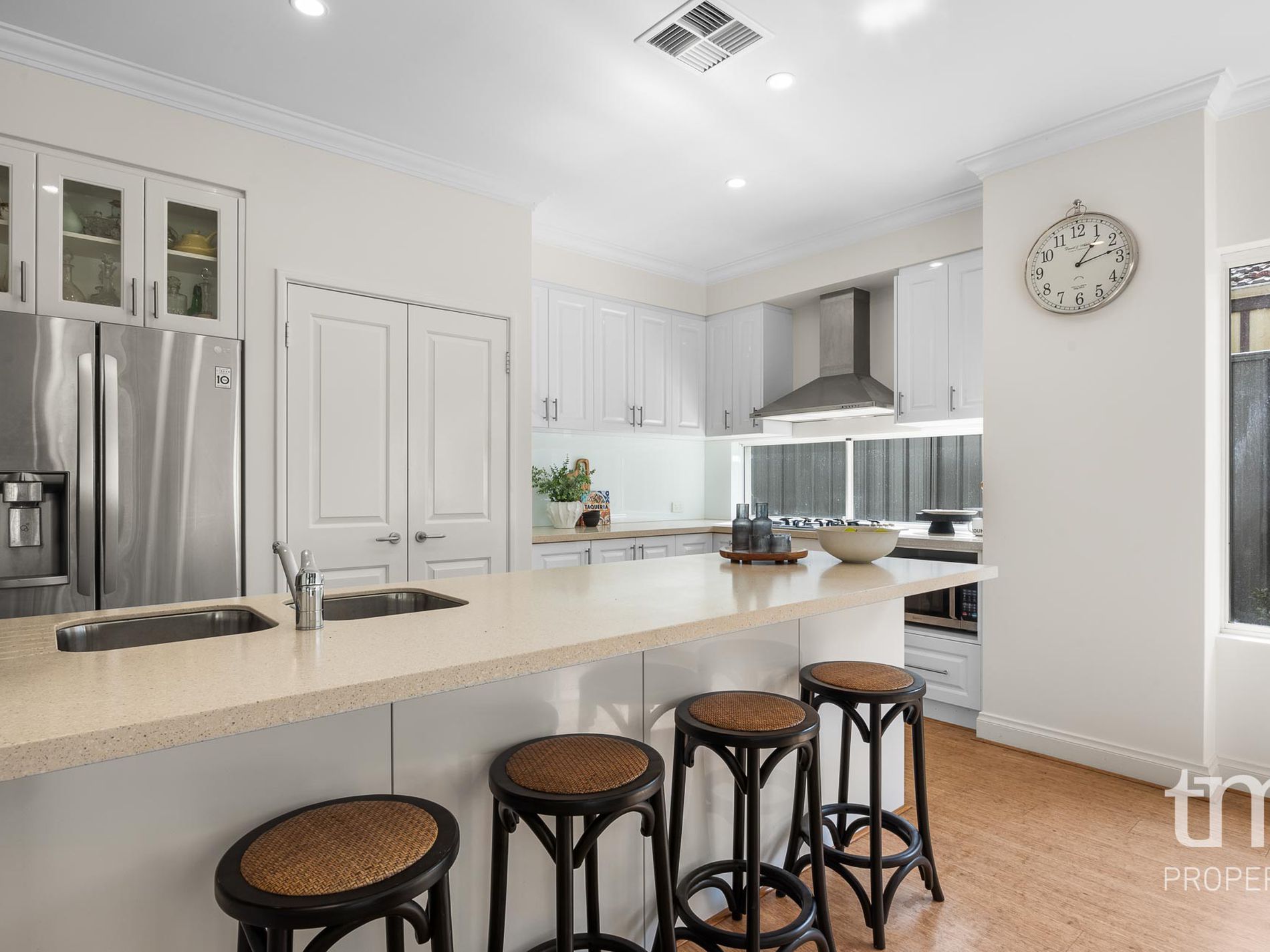 16 Baird Avenue, Nedlands