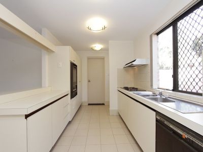 2 / 34 Norton Street, South Perth