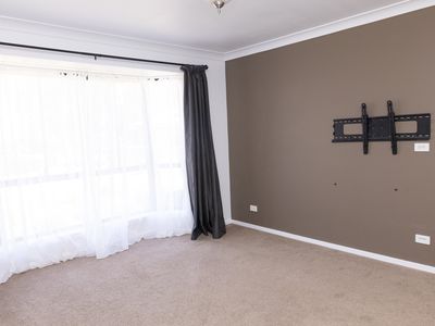 10 Tulloch Place, Dubbo