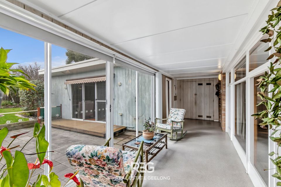 24 Cambra Road, Belmont
