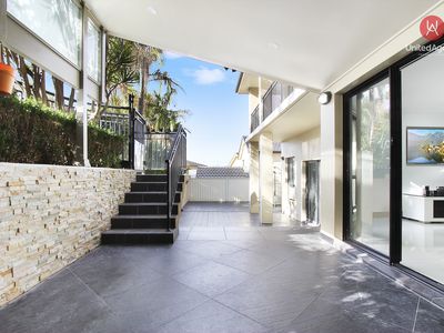 6 London Court, Cecil Hills