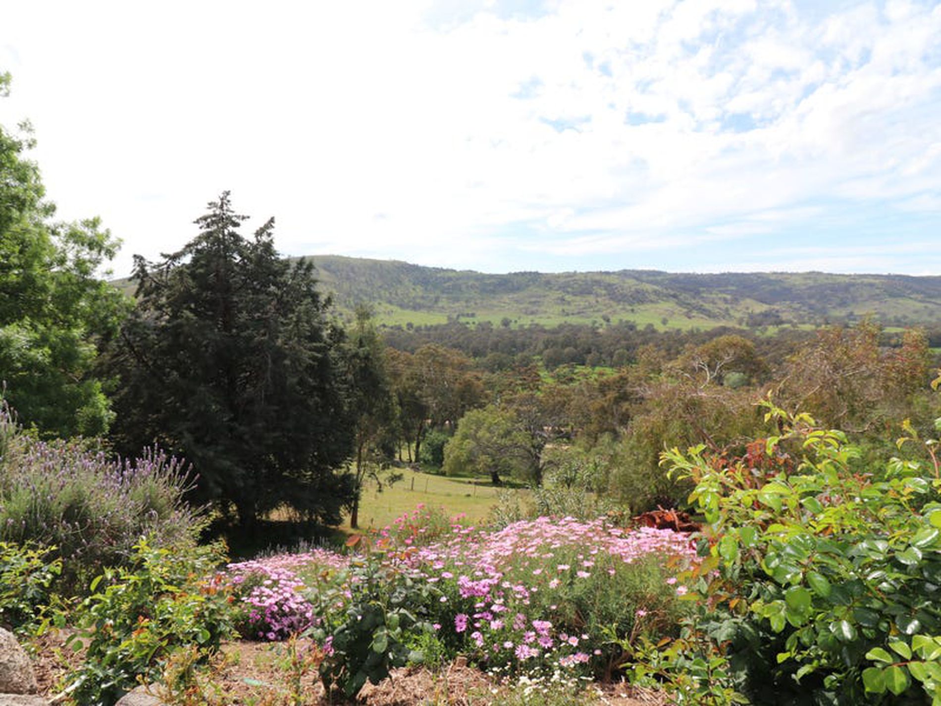 8387 GV Highway, Trawool